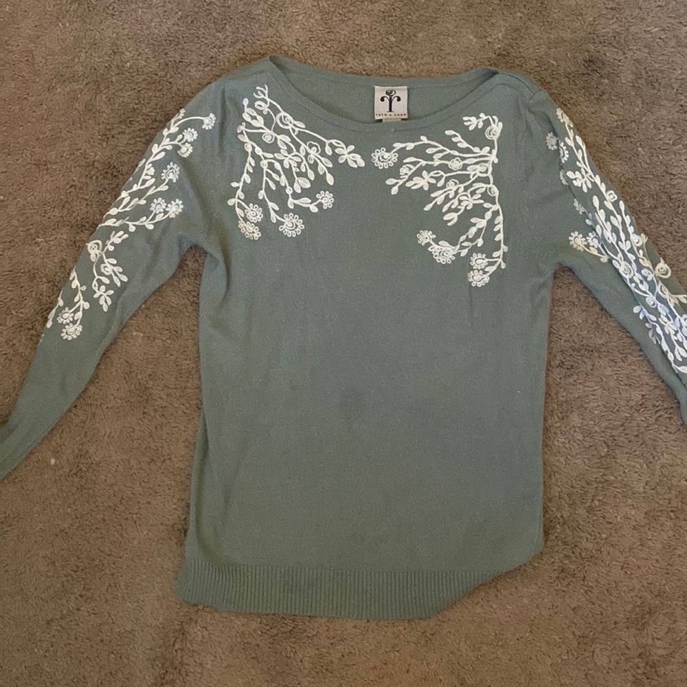 Sweater with floral details